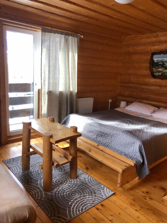 Круассан Hotel Bukovel Ngoại thất bức ảnh
