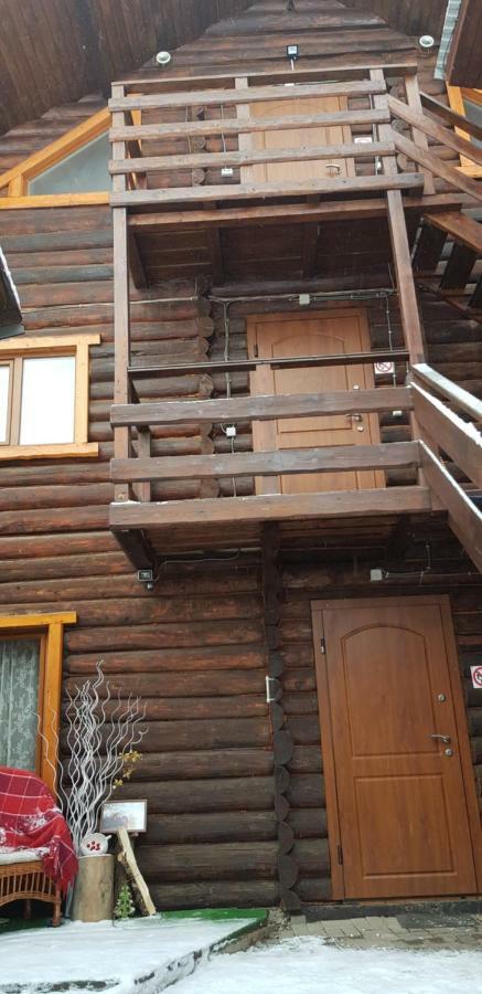 Круассан Hotel Bukovel Ngoại thất bức ảnh